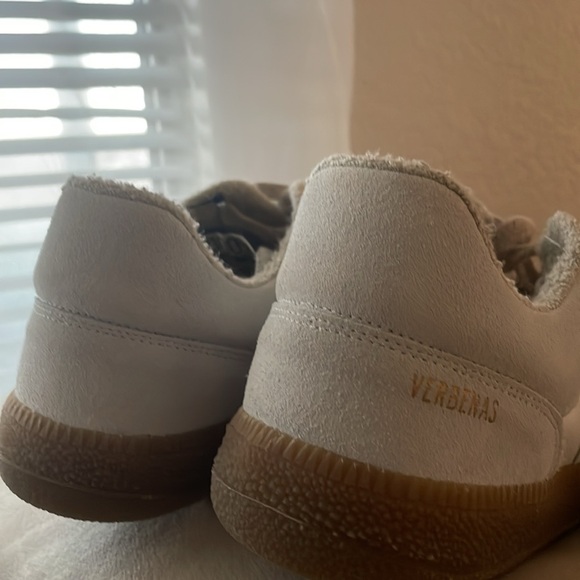 Verbenas Sora Off White/ Gray Leather Sneakers, US 8 or 39 - Picture 2 of 3